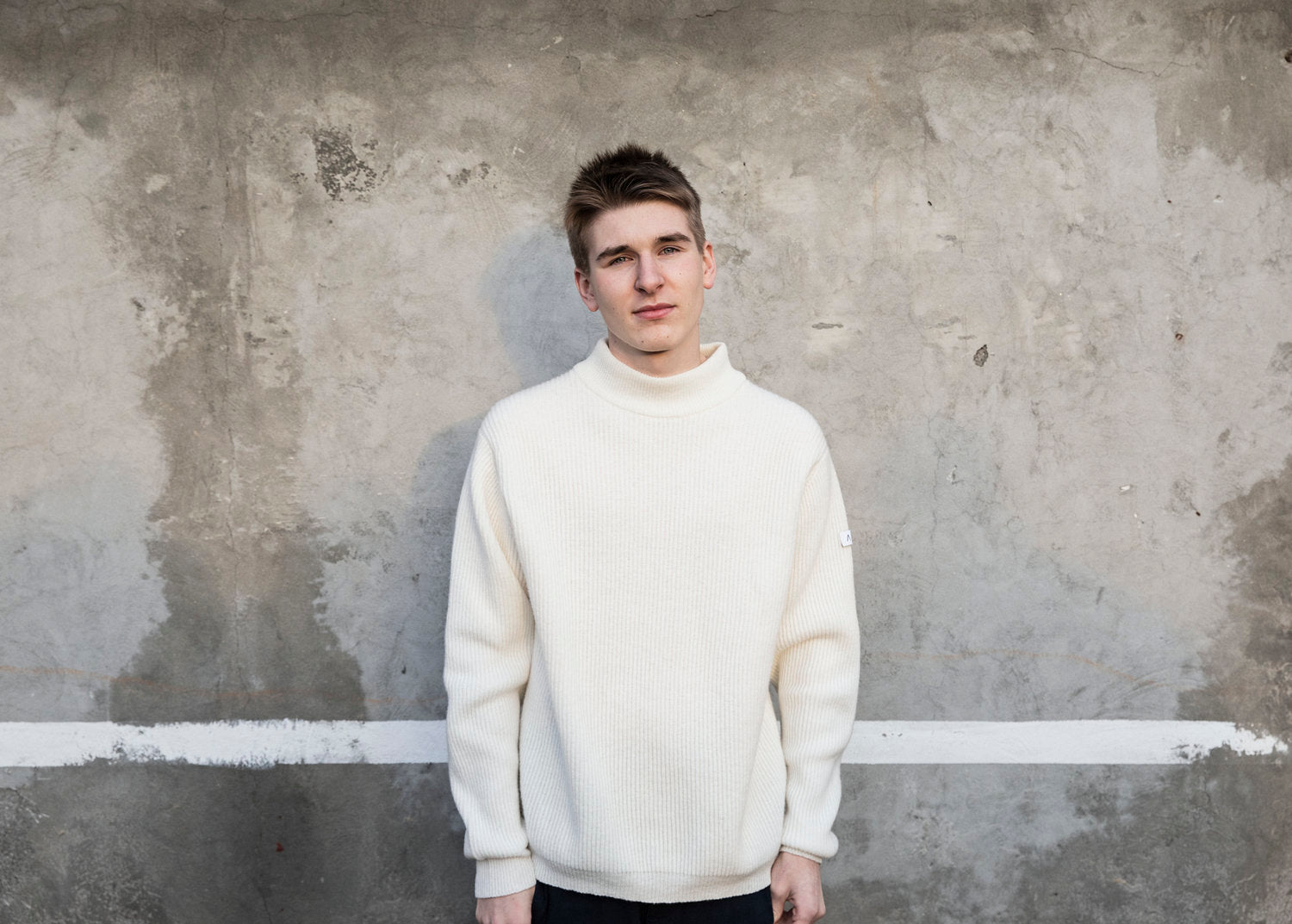 MT MERINO SWEATER White